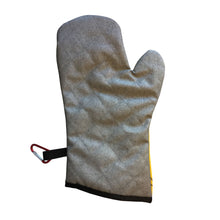 Load image into Gallery viewer, Bag to Life Galley BBQ Glove - right hand oven mitt
